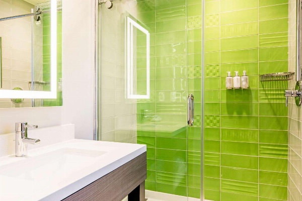 Rodeway Inn near Melrose Ave image 4